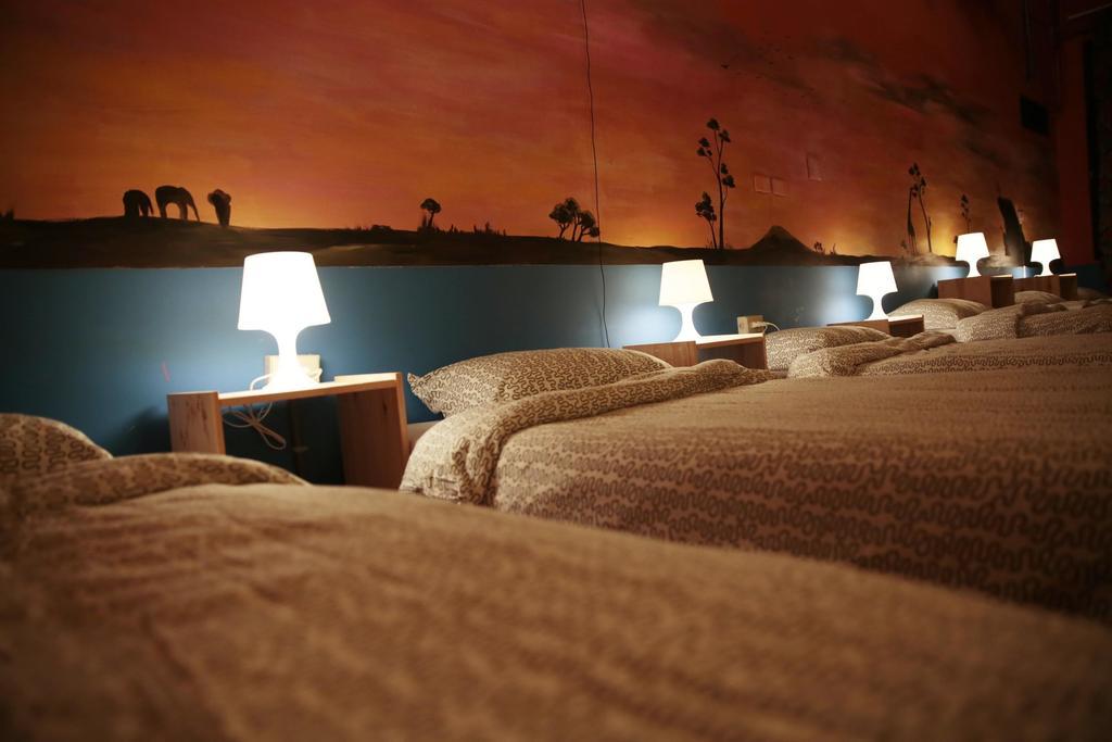 Rainbow Wave Surfing Hostel ย่านเมืองเก่าเฮ้งชุน ภายนอก รูปภาพ